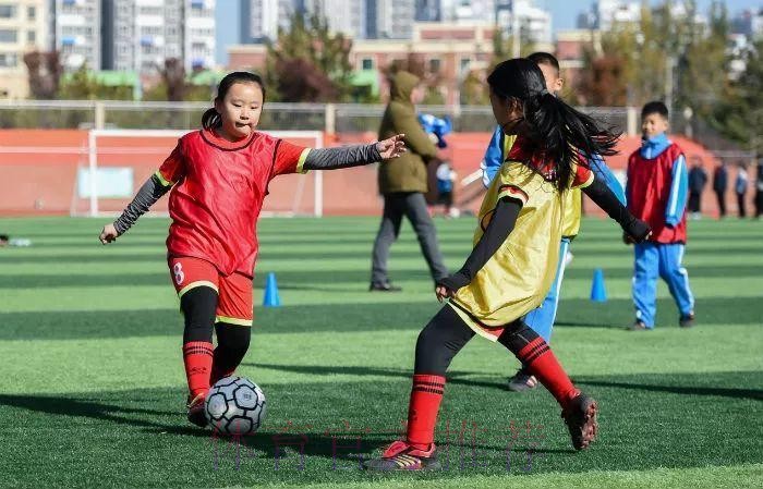 暖心之旅 - 五超联赛走进校园